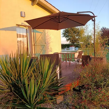 Bed and Breakfast Les Volets Verts Saint-Antonin