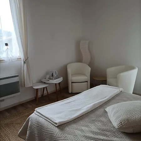 Les Volets Verts Bed & Breakfast Saint-Antonin