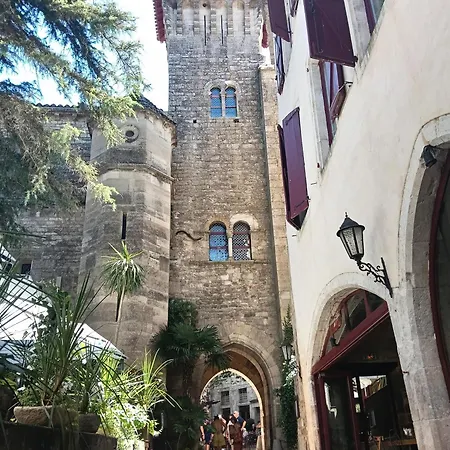 Les Volets Verts Bed & Breakfast 3*