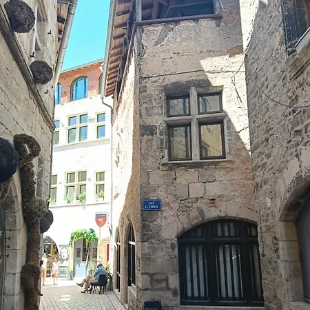 Les Volets Verts Bed & Breakfast Saint-Antonin
