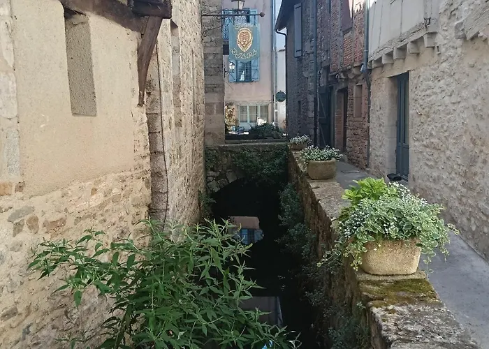 Les Volets Verts Saint-Antonin